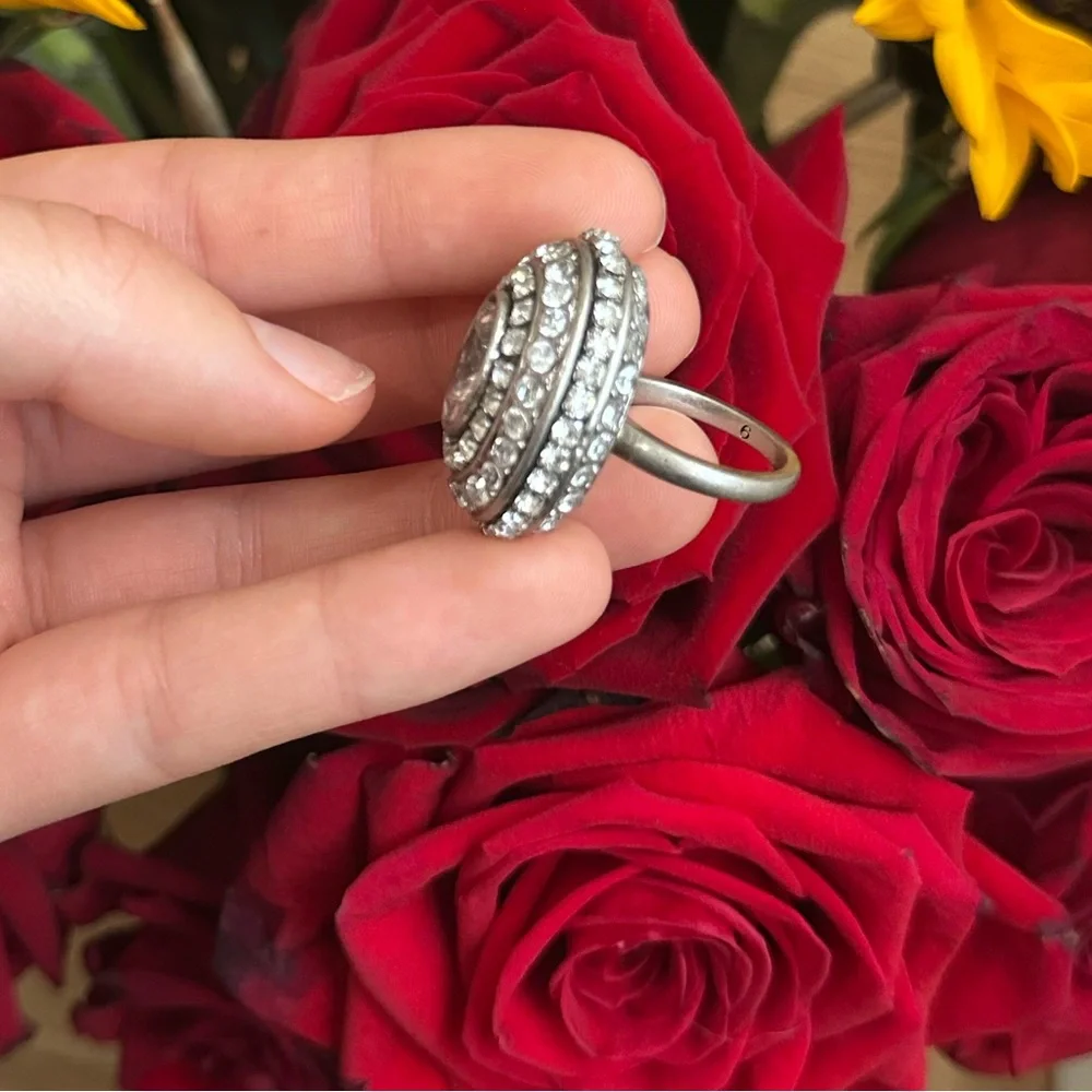 Vintage Juicy Couture Clear Oval Faceted Center Crystal Ring - Picture 6 of 7